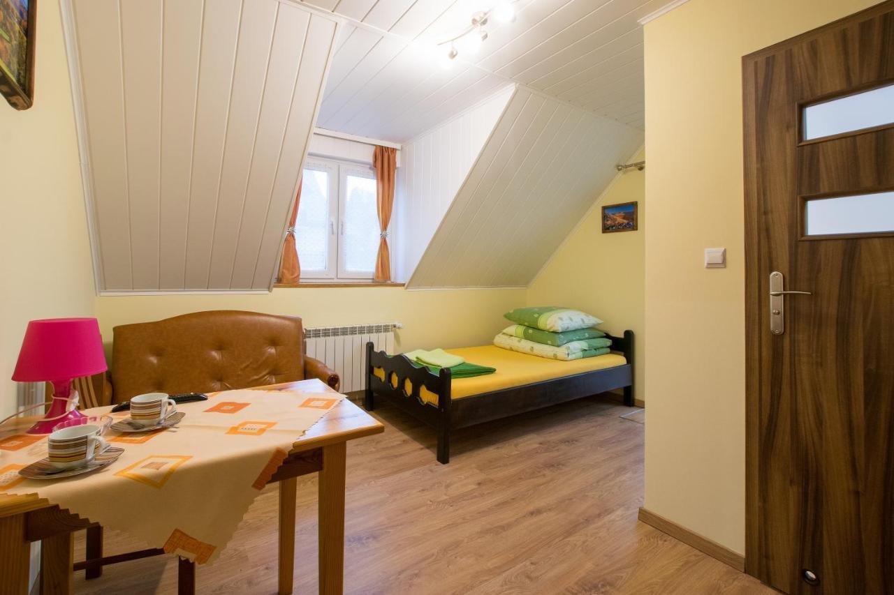 Dworek Julia - Klimatyzowane Komfortowe Pokoje Nad Solina - Bieszczady Polańczyk Exterior foto